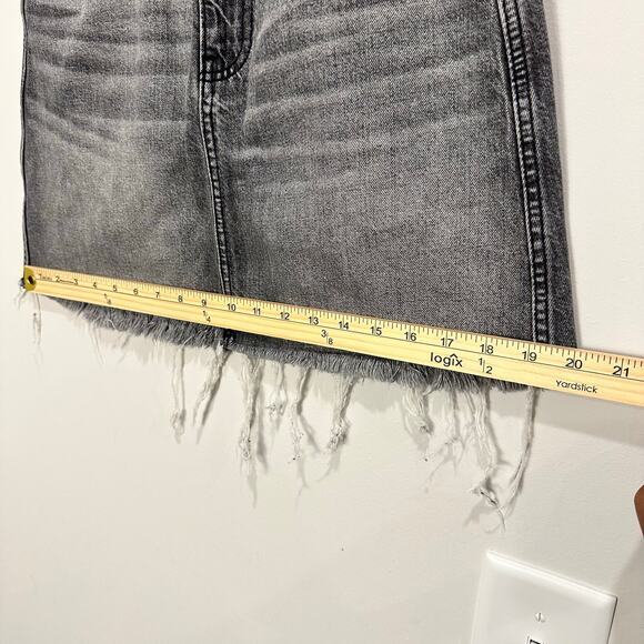 Abercrombie & Fitch Black Acid Wash Denim Mini Skirt – Size 26 - Picture 10 of 10